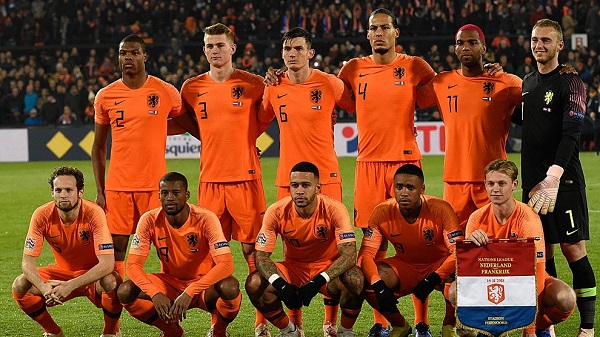 Hà Lan là đội bóng được đánh giá cao hơn so với đối thủ